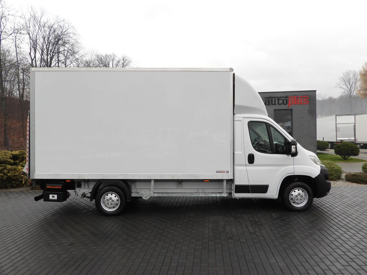 Closed box van FIAT DUCATO BOX LIFT 8 PALLETS CRUISE CONTROL NAVIGATION LED LIGHTS AIR CONDITIONING 130HP: picture 7 Closed box van FIAT DUCATO BOX LIFT 8 PALLETS CRUISE CONTROL NAVIGATION LED LIGHTS AIR CONDITIONING 130HP: picture 7
