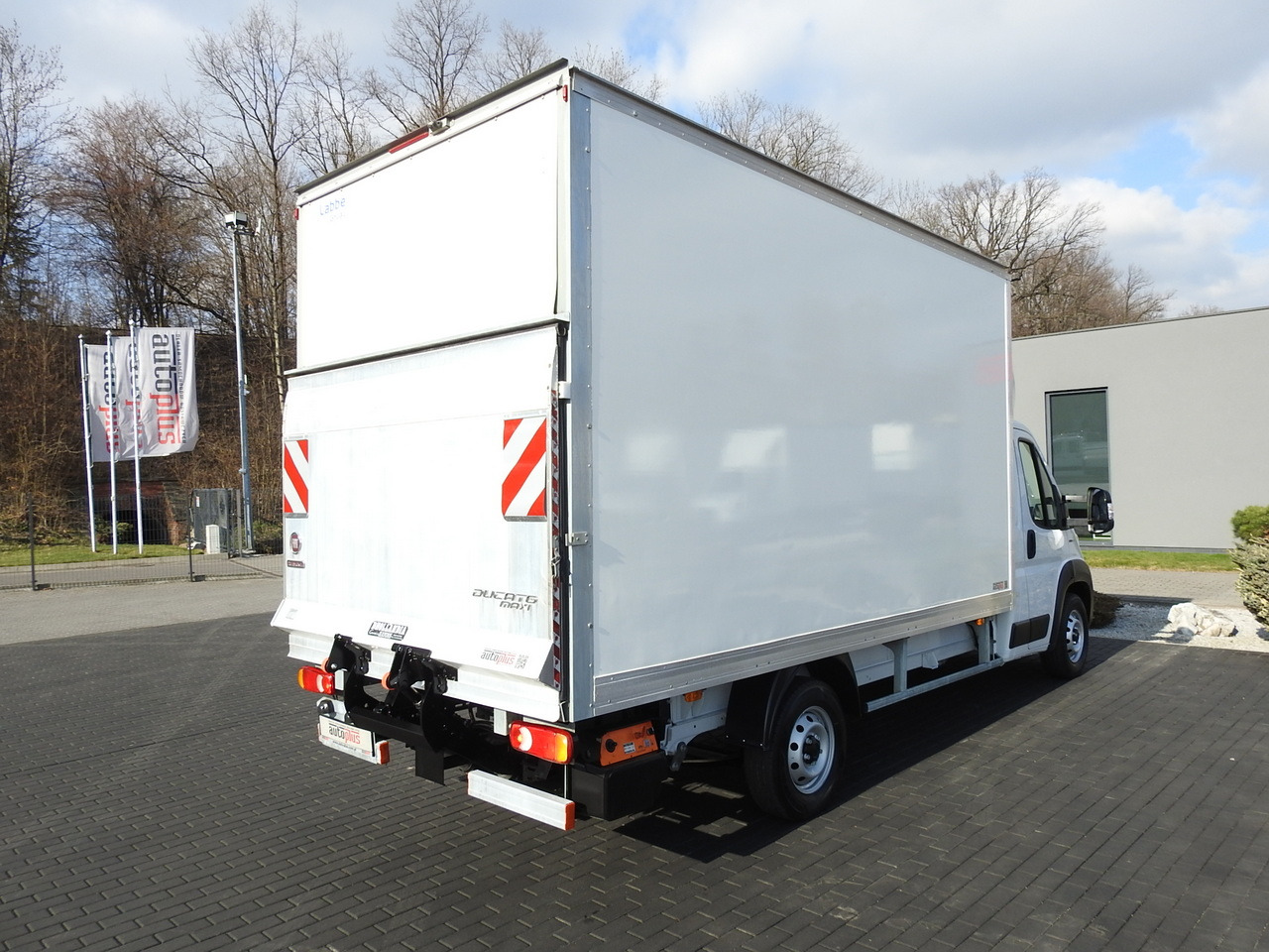 Closed box van FIAT DUCATO  BOX LIFT 8 PALLETS CRUISE CONTROL NAVIGATION LED LIGHTS AIR CONDITIONING  130HP: picture 12