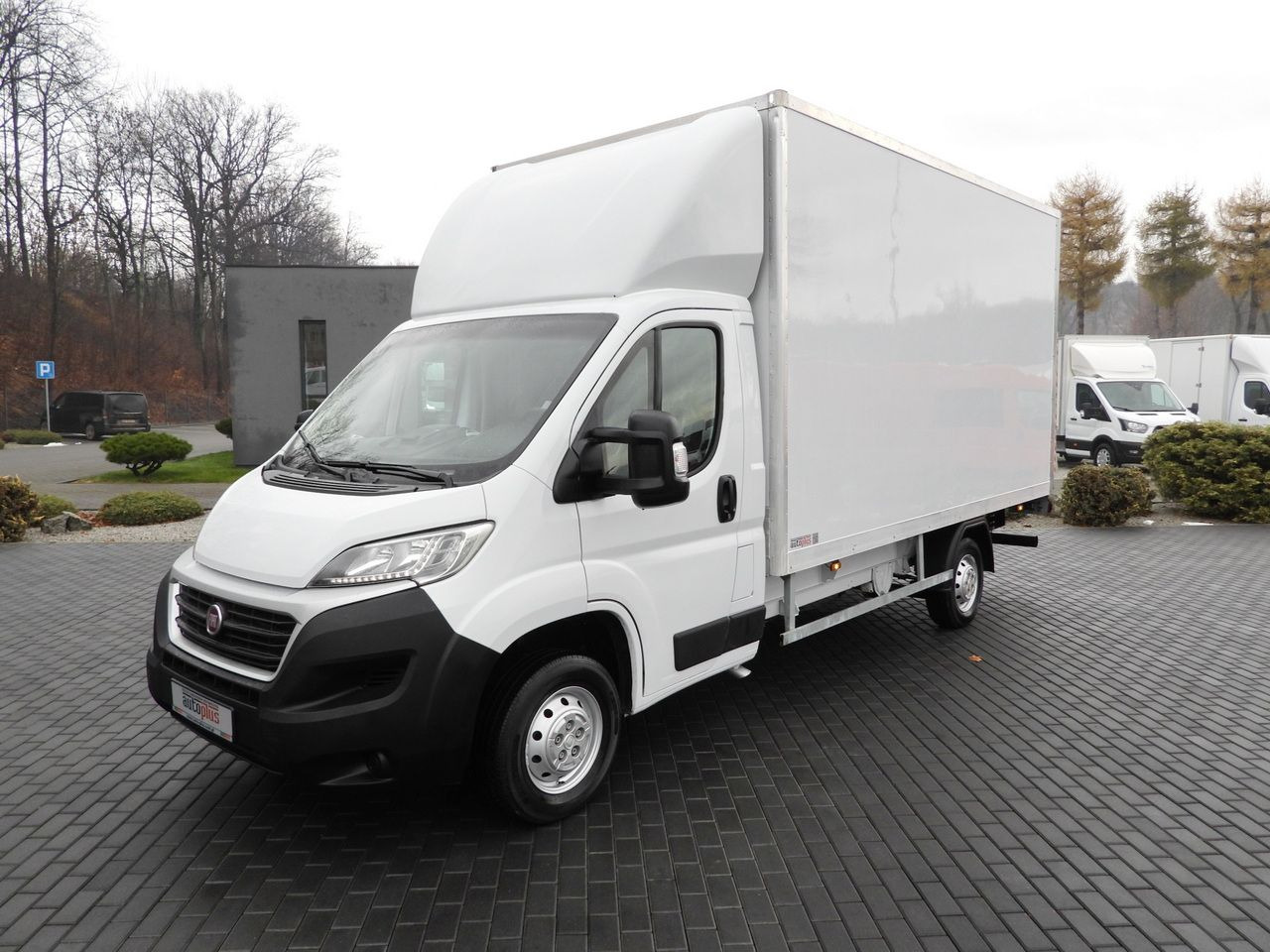 Closed box van FIAT DUCATO BOX LIFT 8 PALLETS CRUISE CONTROL NAVIGATION LED LIGHTS AIR CONDITIONING 130HP: picture 17 Closed box van FIAT DUCATO BOX LIFT 8 PALLETS CRUISE CONTROL NAVIGATION LED LIGHTS AIR CONDITIONING 130HP: picture 17