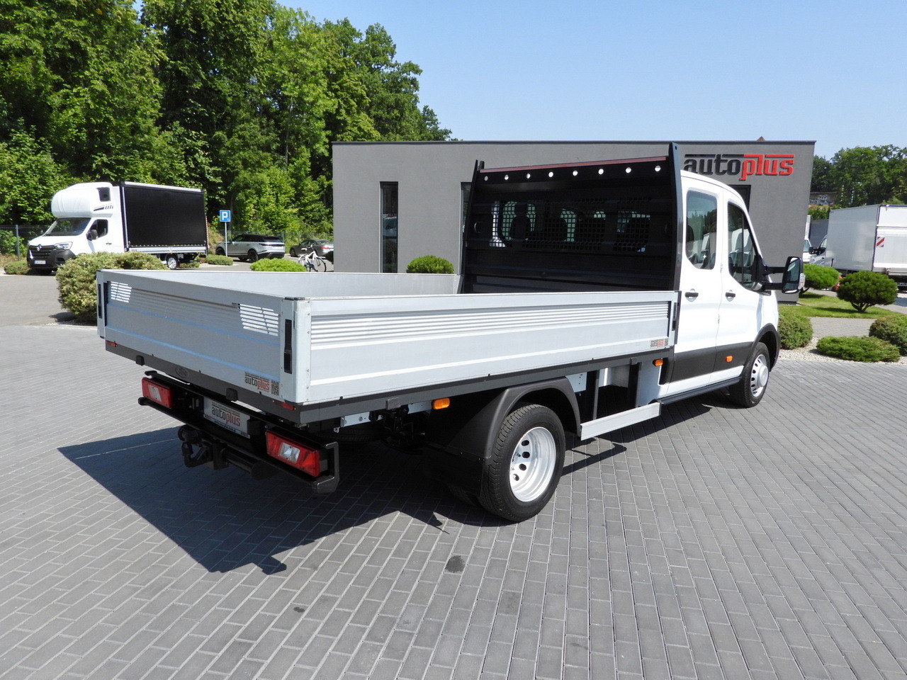 FORD TRANSIT STAKE BODY DOUBLE CABIN DOKA 7 SEATS TWIN WHEELS AIR CONDITIONING 130HP - Open body delivery van: picture 3 FORD TRANSIT STAKE BODY DOUBLE CABIN DOKA 7 SEATS TWIN WHEELS AIR CONDITIONING 130HP - Open body delivery van: picture 3