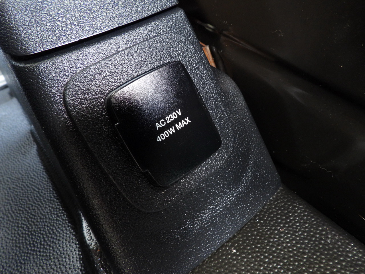 Curtain side van FORD TRANSIT TARPAULIN 10 PALLETS WEBASTO CRUISE CONTROL LED LIGHTS PNEUMATICS AIR CONDITIONING 160HP: picture 43 Curtain side van FORD TRANSIT TARPAULIN 10 PALLETS WEBASTO CRUISE CONTROL LED LIGHTS PNEUMATICS AIR CONDITIONING 160HP: picture 43