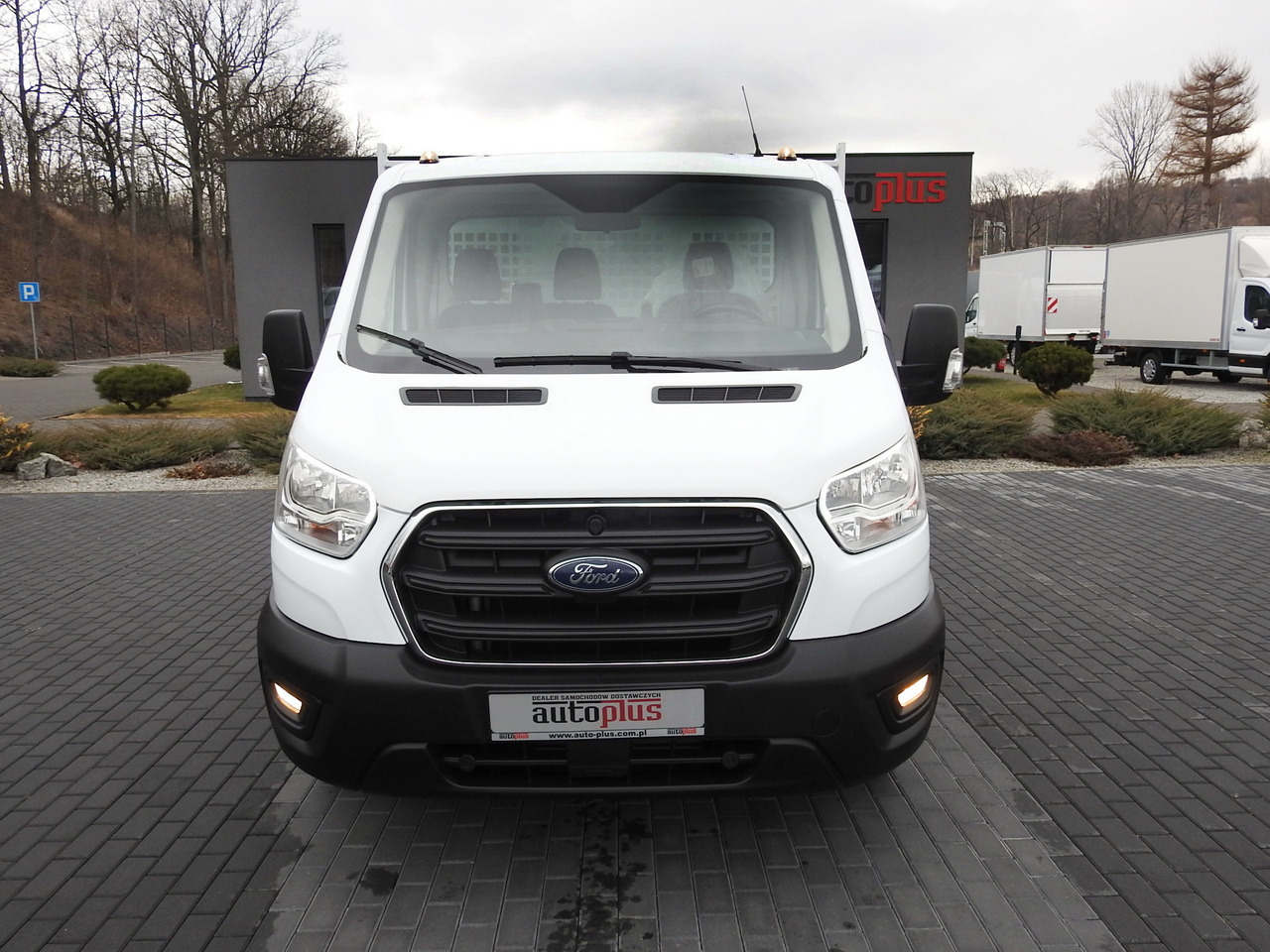 FORD TRANSIT TIPPER LED LIGHTS TWIN WHEELS AIR CONDITIONING  130HP - Tipper van: picture 5 FORD TRANSIT TIPPER LED LIGHTS TWIN WHEELS AIR CONDITIONING  130HP - Tipper van: picture 5