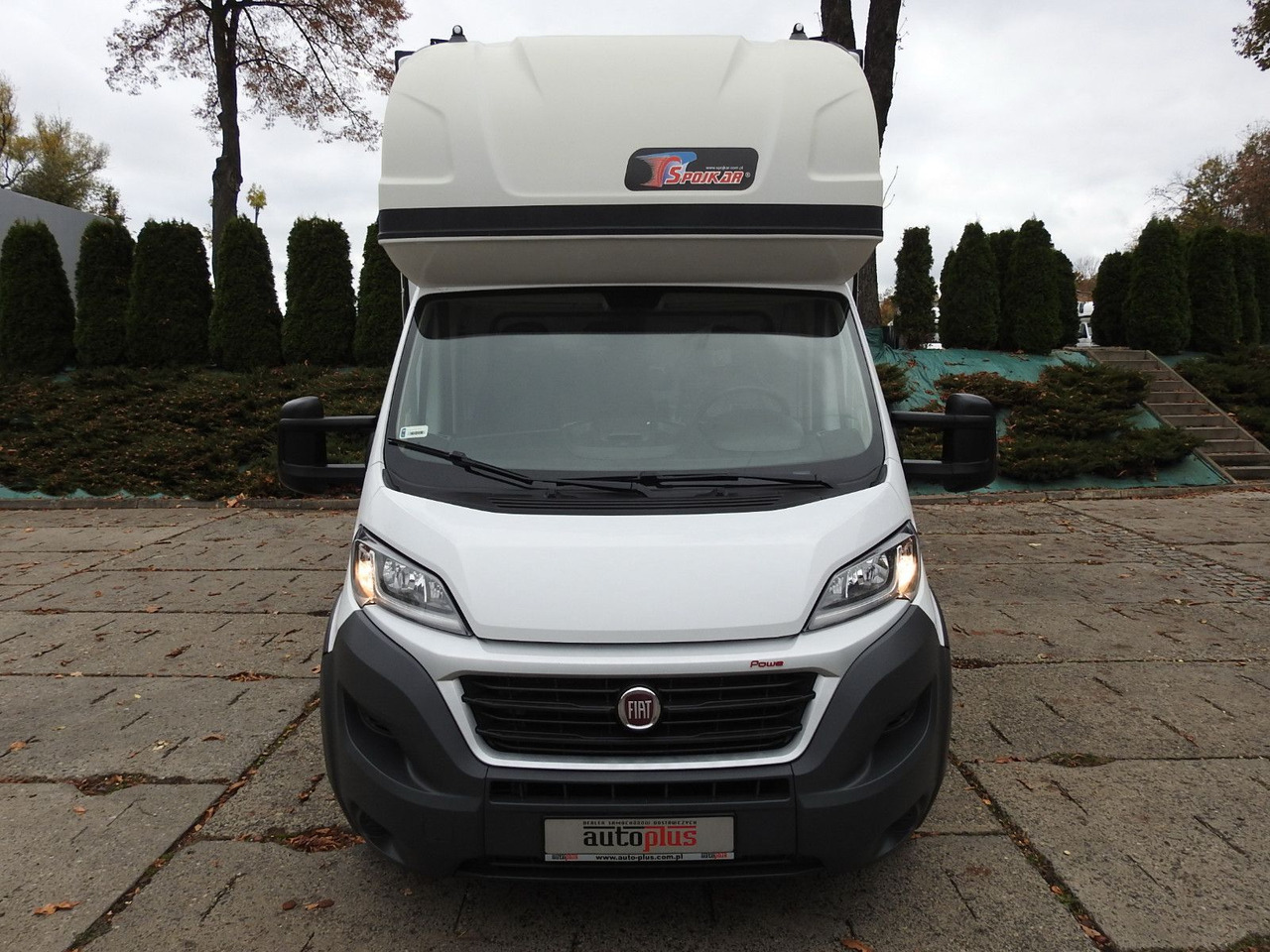 Fiat DUCATO PRITSCHE PLANE AUFZUG 8 PALETTEN WEBASTO - Curtain side van: picture 5 Fiat DUCATO PRITSCHE PLANE AUFZUG 8 PALETTEN WEBASTO - Curtain side van: picture 5