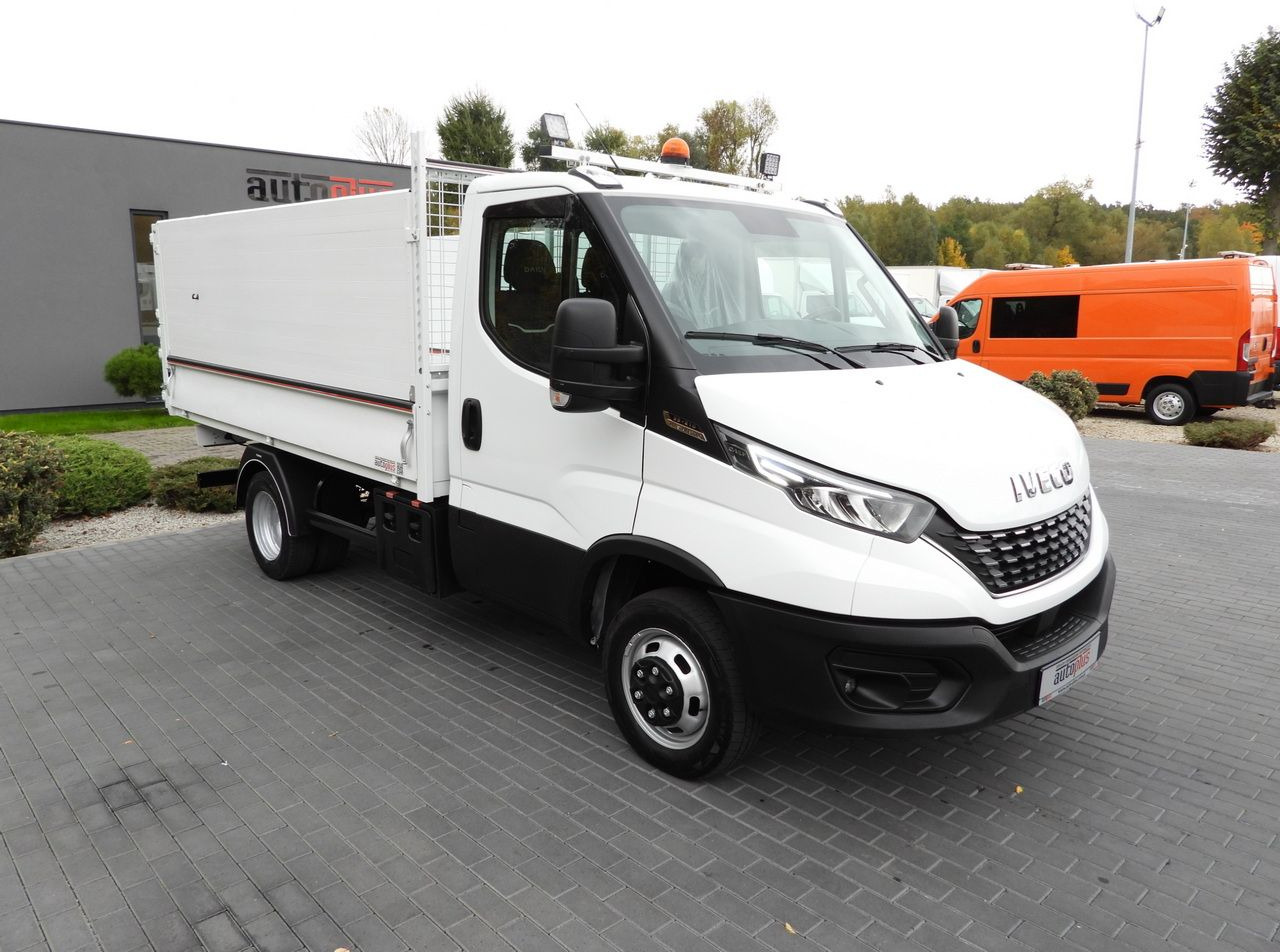 IVECO DAILY 35C21 TIPPER CRUISE CONTROL NAVIGATION LED LIGHTS AUTOMATIC TRANSMISSION  TWIN WHEELS AIR CONDITIONING  210HP - Tipper van: picture 4 IVECO DAILY 35C21 TIPPER CRUISE CONTROL NAVIGATION LED LIGHTS AUTOMATIC TRANSMISSION  TWIN WHEELS AIR CONDITIONING  210HP - Tipper van: picture 4
