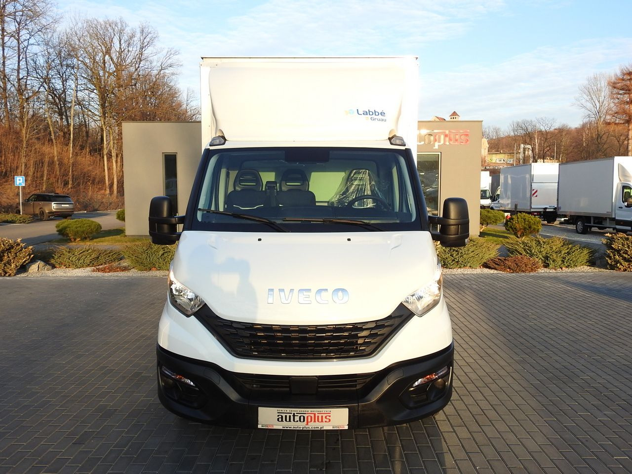 IVECO DAILY 35S16 BOX LIFT 8 PALLETS CRUISE CONTROL AIR CONDITIONING TWIN WHEELS 160HP - Refrigerated delivery van: picture 5 IVECO DAILY 35S16 BOX LIFT 8 PALLETS CRUISE CONTROL AIR CONDITIONING TWIN WHEELS 160HP - Refrigerated delivery van: picture 5
