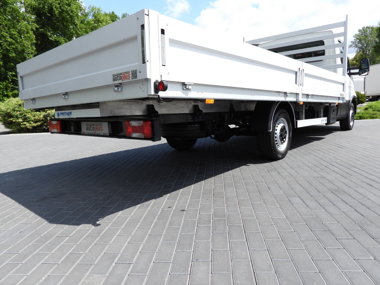 Open body delivery van IVECO DAILY 35S16 STAKE BODY 10 PALLETS CRUISE CONTROL AIR CONDITIONING  160HP: picture 23