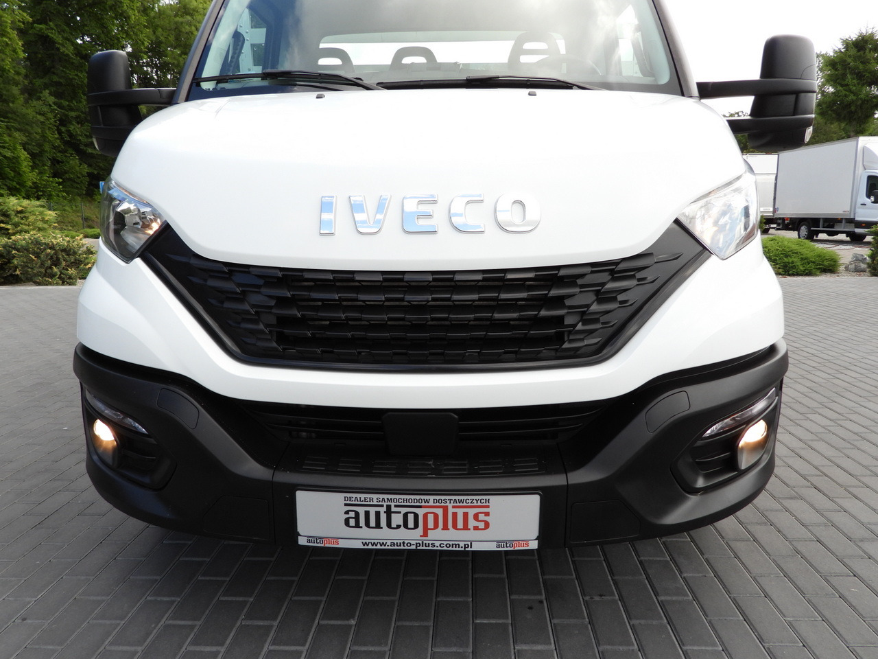 Open body delivery van IVECO DAILY 35S16 STAKE BODY 10 PALLETS CRUISE CONTROL AIR CONDITIONING  160HP: picture 14