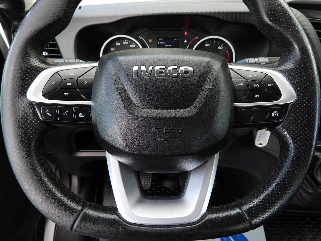 Open body delivery van IVECO DAILY 35S16 STAKE BODY 10 PALLETS CRUISE CONTROL AIR CONDITIONING  160HP: picture 29