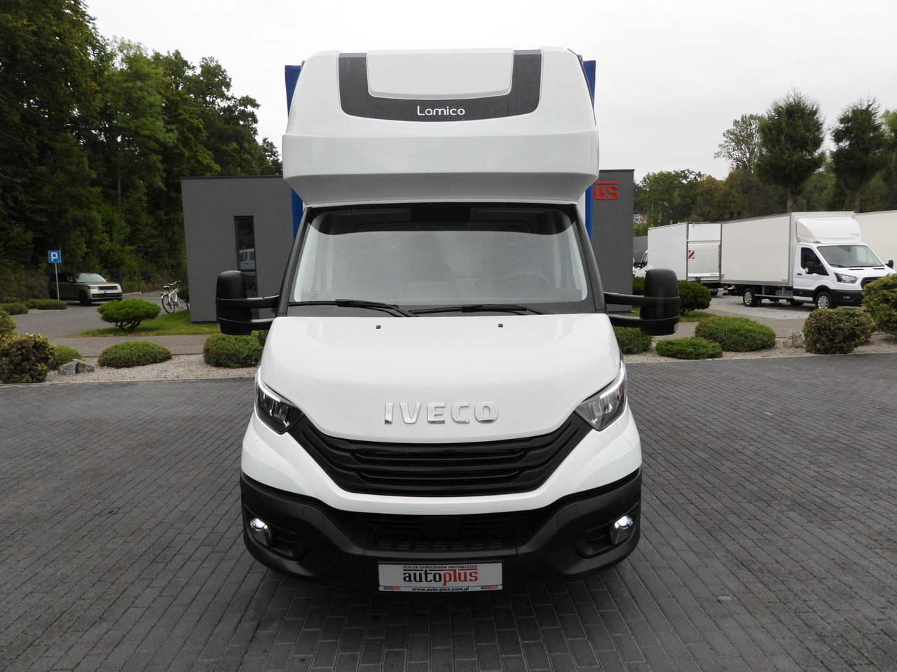 IVECO DAILY 35S18 TARPAULIN LIFT 8 PALLETS WEBASTO CRUISE CONTROL LED LIGHTS AIR CONDITIONING 180HP - Curtain side van: picture 5 IVECO DAILY 35S18 TARPAULIN LIFT 8 PALLETS WEBASTO CRUISE CONTROL LED LIGHTS AIR CONDITIONING 180HP - Curtain side van: picture 5