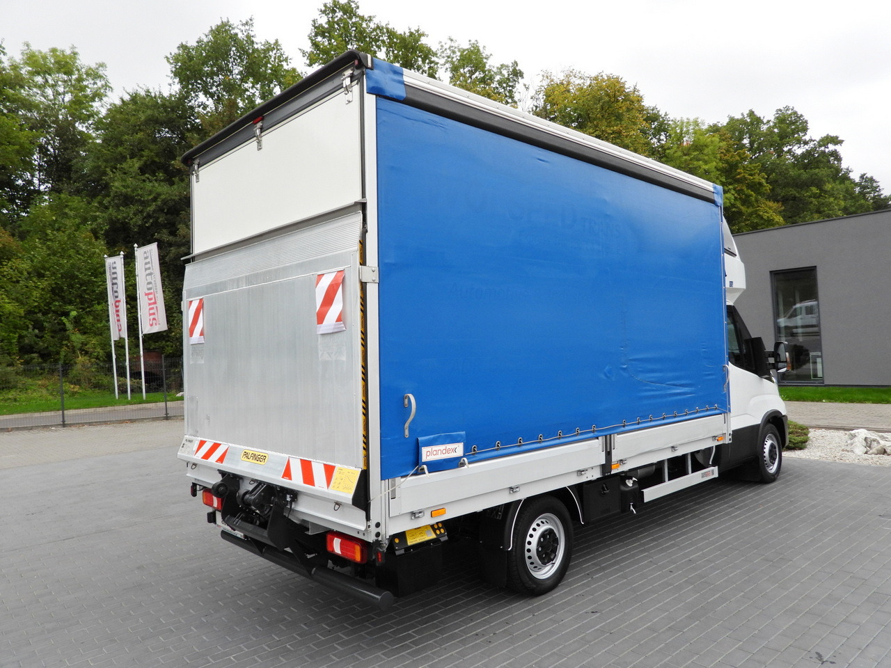 Curtain side van IVECO DAILY 35S18 TARPAULIN LIFT 8 PALLETS WEBASTO CRUISE CONTROL LED LIGHTS AIR CONDITIONING  180HP: picture 14