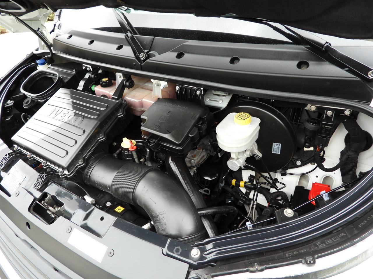 Curtain side van IVECO DAILY 35S18 TARPAULIN LIFT 8 PALLETS WEBASTO CRUISE CONTROL LED LIGHTS AIR CONDITIONING  180HP: picture 30