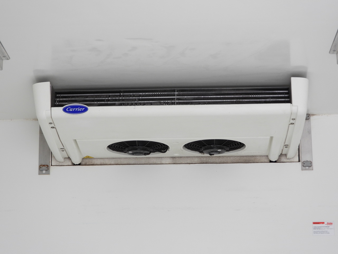 Refrigerator truck IVECO DAILY 70C17 REFRIGERATOR 1*C LIFT 10 PALLETS POWER SUPPLY 230V CRUISE CONTROL AIR CONDITIONING PNEUMATICS AUTOMATIC TRANSMISSION HI-MATIC TWIN WHEELS 170HP: picture 23 Refrigerator truck IVECO DAILY 70C17 REFRIGERATOR 1*C LIFT 10 PALLETS POWER SUPPLY 230V CRUISE CONTROL AIR CONDITIONING PNEUMATICS AUTOMATIC TRANSMISSION HI-MATIC TWIN WHEELS 170HP: picture 23