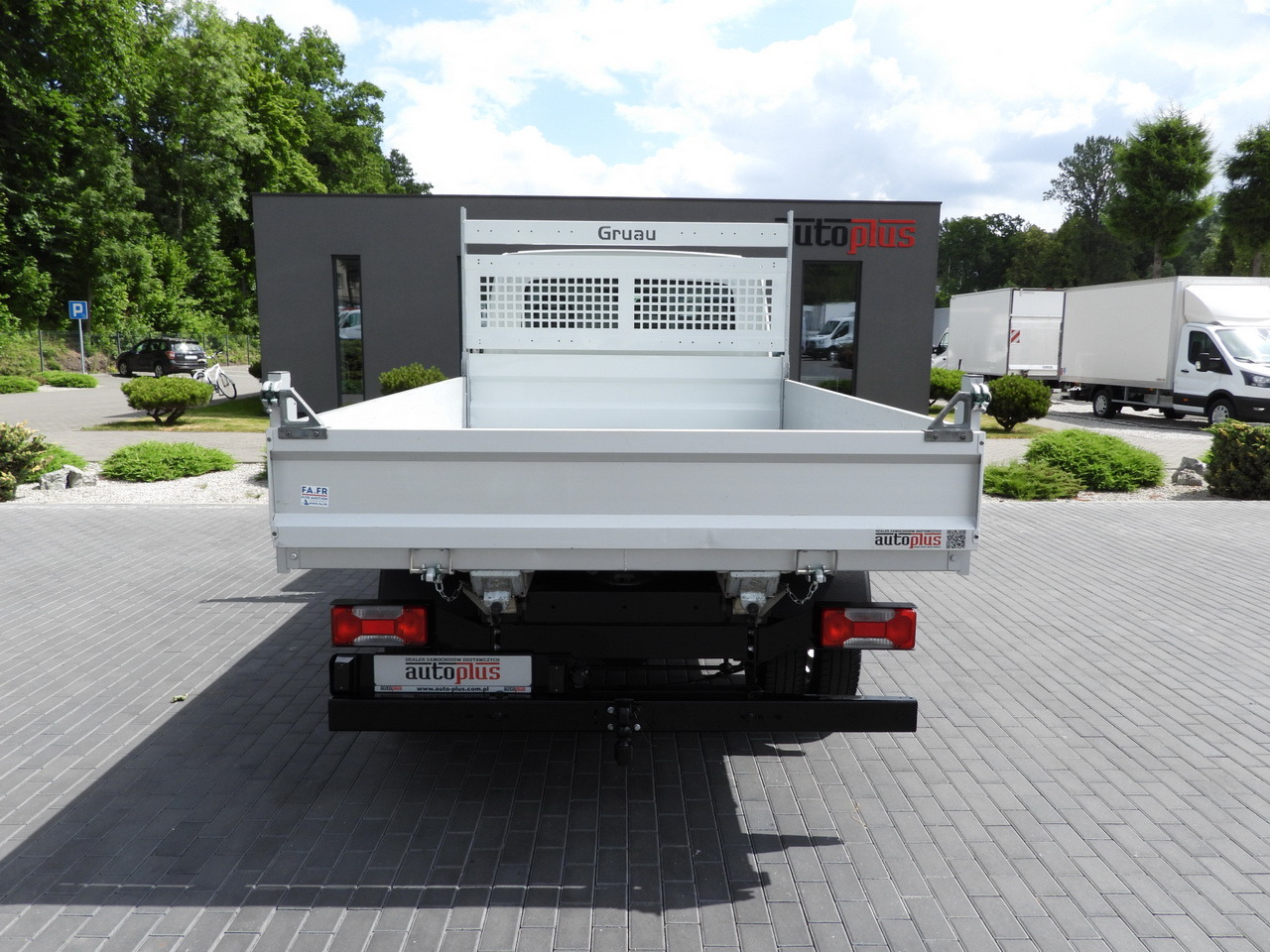 Tipper van IVECO DAILY  CRUISE CONTROL TWIN WHEELS AIR CONDITIONING  140HP: picture 10