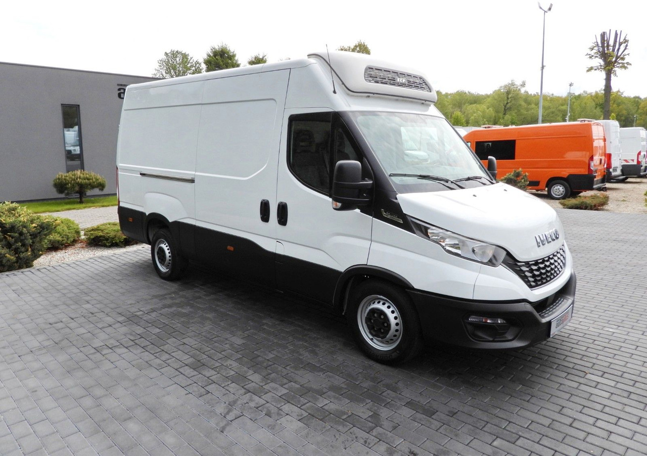 Iveco DAILY 35S14 KÜHLKASTENWAGEN-10*C TEMPOMAT - Refrigerated delivery van: picture 4 Iveco DAILY 35S14 KÜHLKASTENWAGEN-10*C TEMPOMAT - Refrigerated delivery van: picture 4