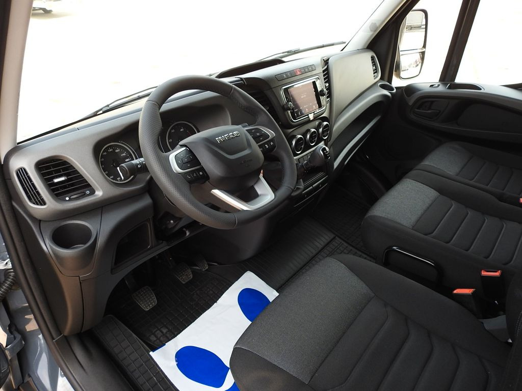 Iveco DAILY 35S18 CONNECT NEUE AUFZUG 10 PALETTEN A/C - Curtain side van: picture 2 Iveco DAILY 35S18 CONNECT NEUE AUFZUG 10 PALETTEN A/C - Curtain side van: picture 2