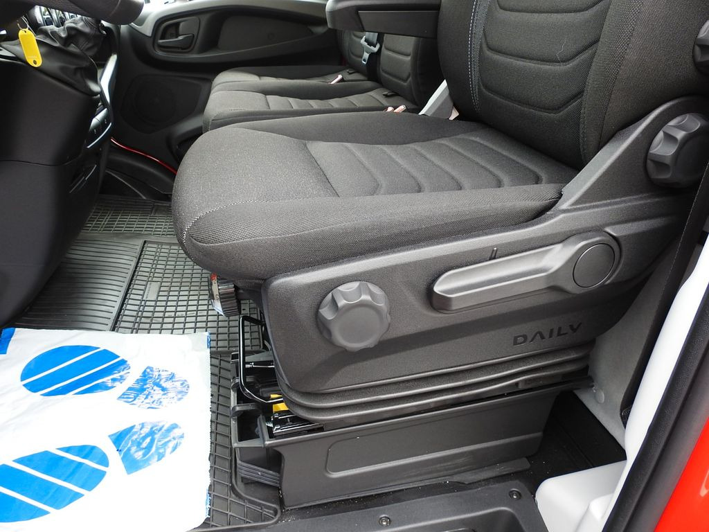 New Closed box van Iveco DAILY 35S18 NEUE KOFFER 10 PALETTEN TEMPOMAT: picture 22
