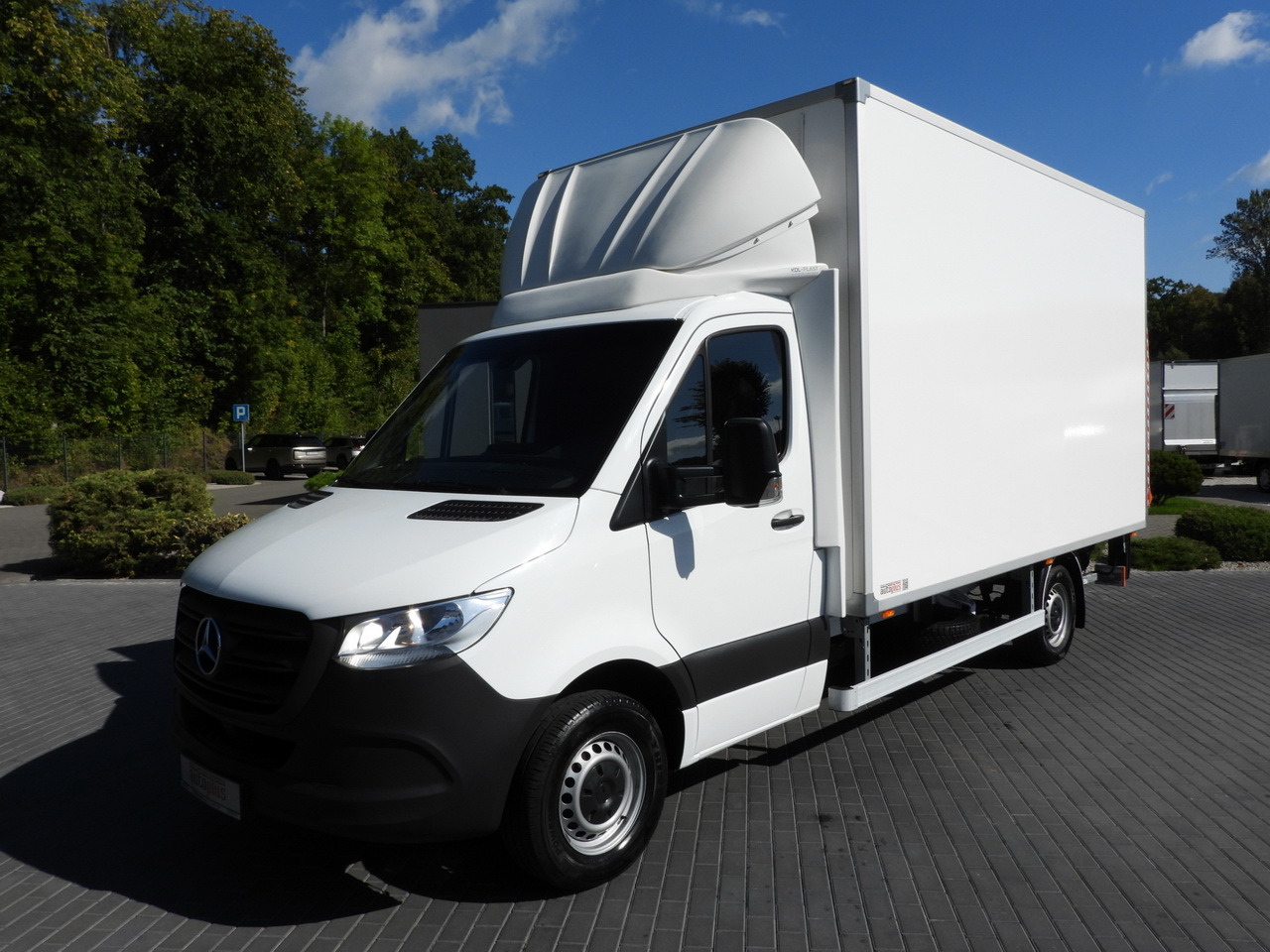 Closed box van MERCEDES SPRINTER 315 BOX LIFT 8 PALLETS AIR CONDITIONING 150HP: picture 17 Closed box van MERCEDES SPRINTER 315 BOX LIFT 8 PALLETS AIR CONDITIONING 150HP: picture 17