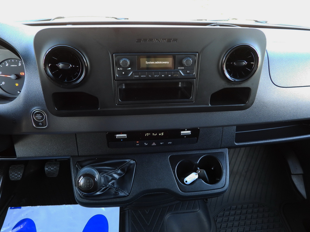 Closed box van MERCEDES SPRINTER 315 BOX LIFT 8 PALLETS AIR CONDITIONING 150HP: picture 32 Closed box van MERCEDES SPRINTER 315 BOX LIFT 8 PALLETS AIR CONDITIONING 150HP: picture 32