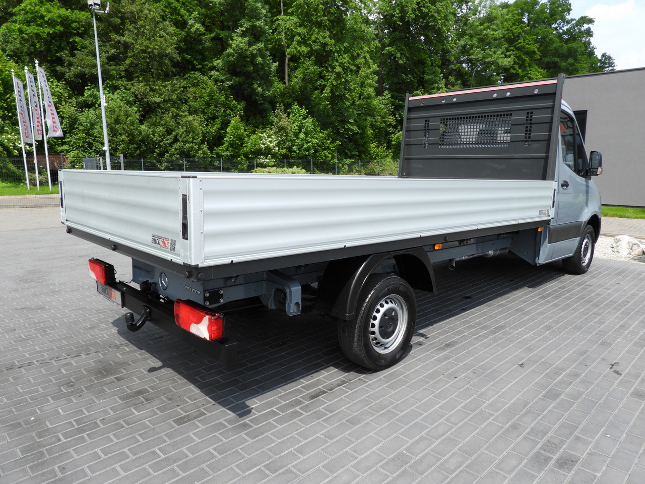 Open body delivery van MERCEDES SPRINTER 315 STAKE BODY 8 PALLETS CRUISE CONTROL AIR CONDITIONING 150HP: picture 13 Open body delivery van MERCEDES SPRINTER 315 STAKE BODY 8 PALLETS CRUISE CONTROL AIR CONDITIONING 150HP: picture 13