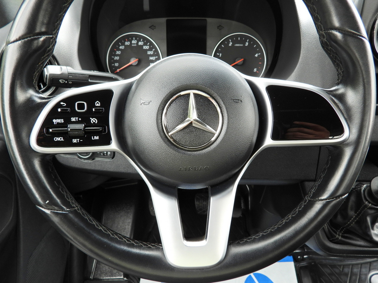 Open body delivery van MERCEDES SPRINTER 315 STAKE BODY 8 PALLETS CRUISE CONTROL AIR CONDITIONING 150HP: picture 28 Open body delivery van MERCEDES SPRINTER 315 STAKE BODY 8 PALLETS CRUISE CONTROL AIR CONDITIONING 150HP: picture 28