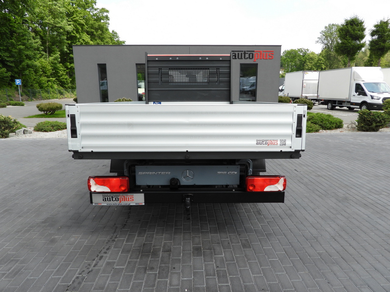 Open body delivery van MERCEDES SPRINTER 315 STAKE BODY 8 PALLETS CRUISE CONTROL AIR CONDITIONING 150HP: picture 10 Open body delivery van MERCEDES SPRINTER 315 STAKE BODY 8 PALLETS CRUISE CONTROL AIR CONDITIONING 150HP: picture 10