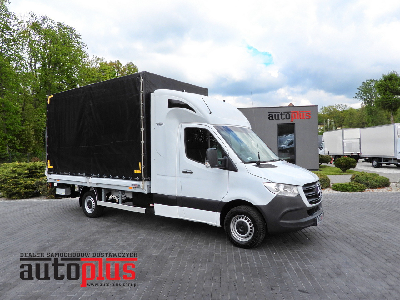 MERCEDES SPRINTER 316 TARPAULIN LIFT 8 PALLETS WEBASTO CRUISE CONTROL AIR CONDITIONING  160HP - Curtain side van: picture 1 MERCEDES SPRINTER 316 TARPAULIN LIFT 8 PALLETS WEBASTO CRUISE CONTROL AIR CONDITIONING  160HP - Curtain side van: picture 1