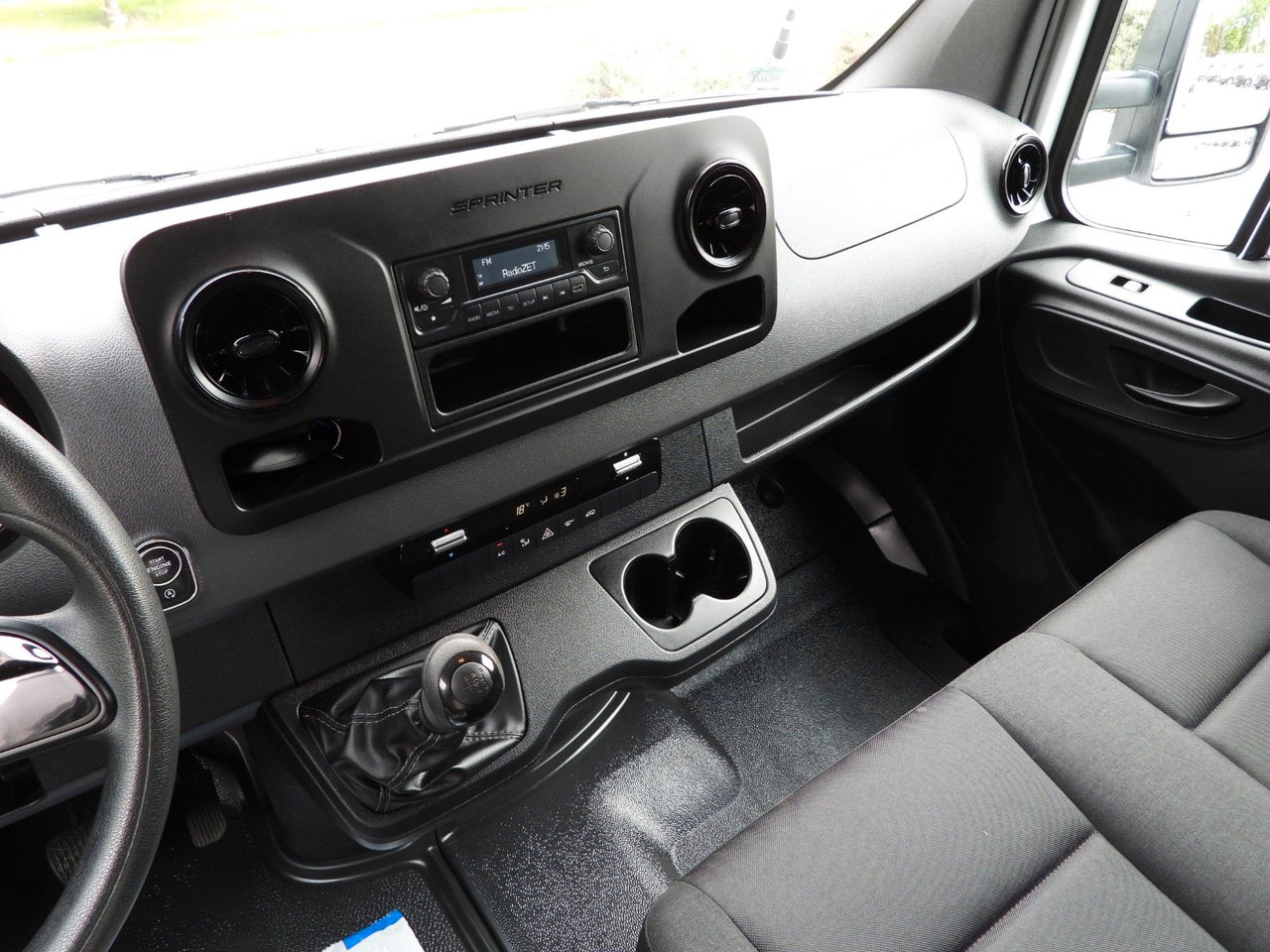 Curtain side van Mercedes-Benz SPRINTER 519  PRITSCHE PLANE 8 PALETTEN WEBASTO: picture 23