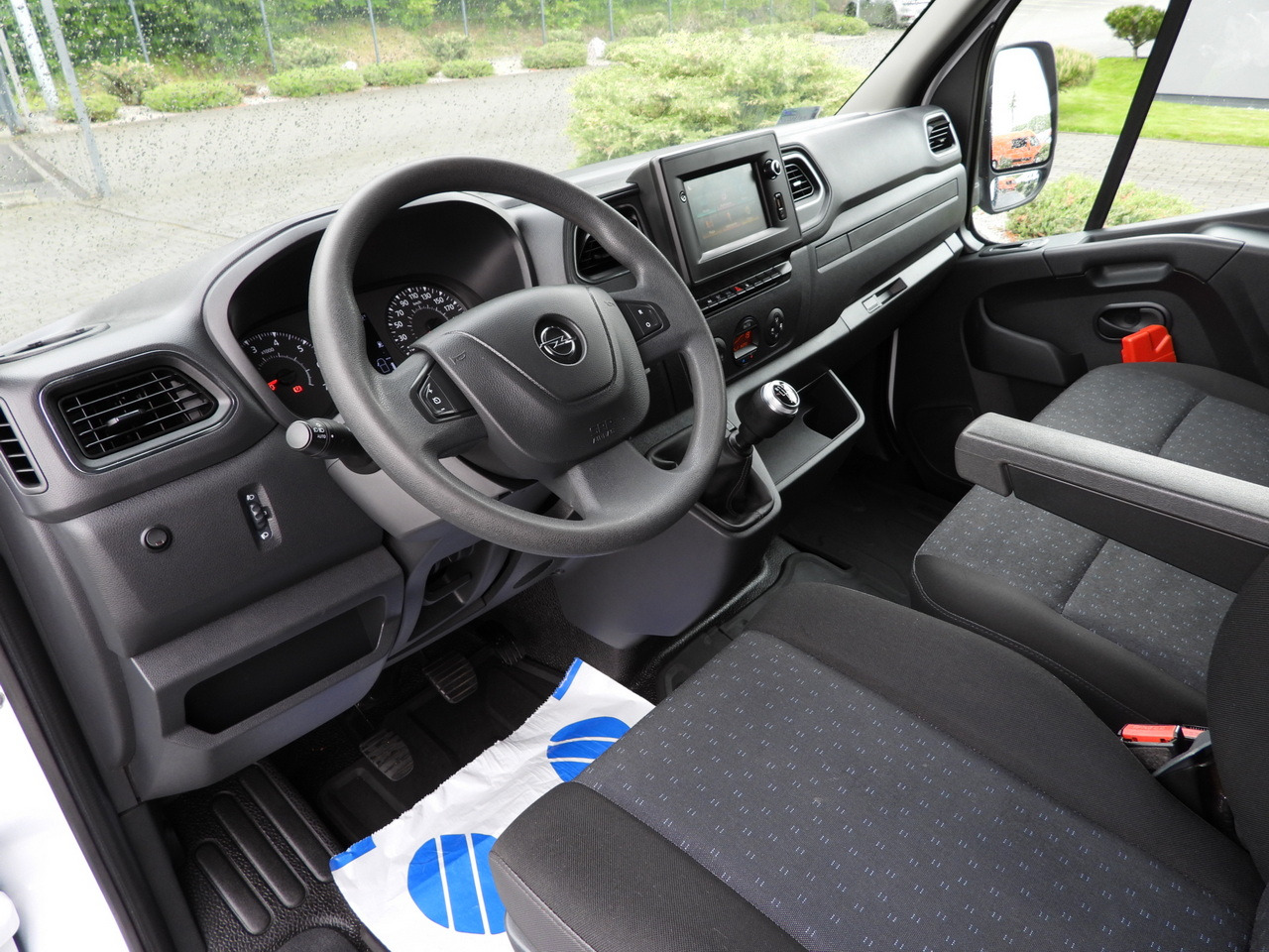 OPEL MOVANO  TARPAULIN 10 PALLETS CRUISE CONTROL NAVIGATION LED LIGHTS PNEUMATICS AIR CONDITIONING  165HP - Curtain side van: picture 2 OPEL MOVANO  TARPAULIN 10 PALLETS CRUISE CONTROL NAVIGATION LED LIGHTS PNEUMATICS AIR CONDITIONING  165HP - Curtain side van: picture 2