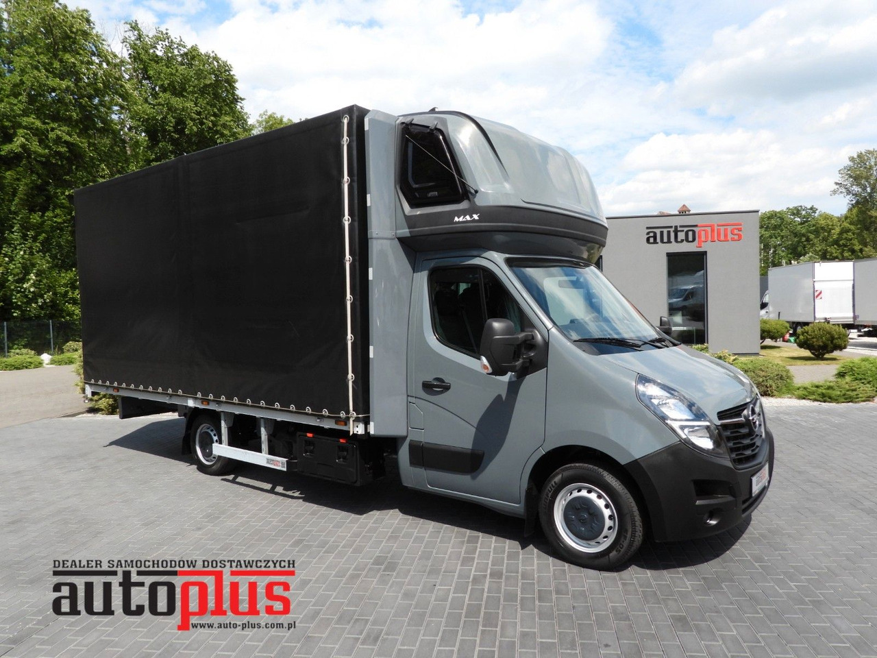 Opel MOVANO PRITSCHE PLANE 12 PALETTEN WEBASTO A/C - Curtain side van: picture 1 Opel MOVANO PRITSCHE PLANE 12 PALETTEN WEBASTO A/C - Curtain side van: picture 1