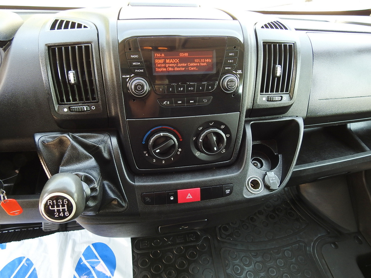 Panel van PEUGEOT BOXER BOX DELIVERY VAN 7 SEATS 110HP: picture 28 Panel van PEUGEOT BOXER BOX DELIVERY VAN 7 SEATS 110HP: picture 28