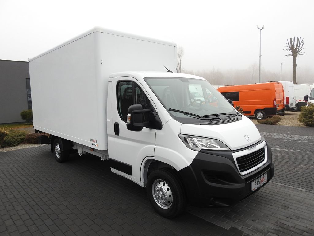 Peugeot BOXER KOFFER AUFZUG 8 PALETTEN TEMPOMAT A/C - Closed box van: picture 4 Peugeot BOXER KOFFER AUFZUG 8 PALETTEN TEMPOMAT A/C - Closed box van: picture 4