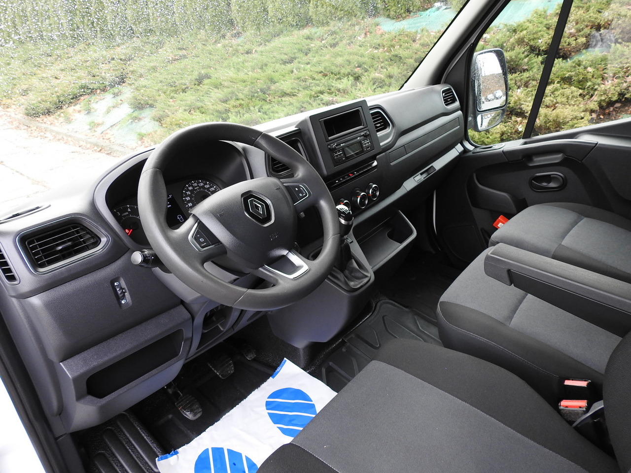 RENAULT MASTER TARPAULIN 10 PALLETS WEBASTO CRUISE CONTROL AIR CONDITIONING LED LIGHTS PNEUMATICS 165HP - Curtain side van: picture 2 RENAULT MASTER TARPAULIN 10 PALLETS WEBASTO CRUISE CONTROL AIR CONDITIONING LED LIGHTS PNEUMATICS 165HP - Curtain side van: picture 2