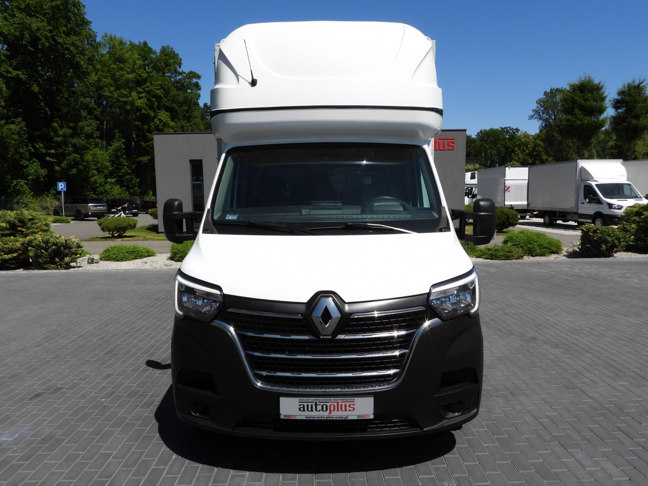 RENAULT MASTER TARPAULIN 10 PALLETS WEBASTO CRUISE CONTROL LED LIGHTS PNEUMATICS AIR CONDITIONING 165HP - Curtain side van: picture 5 RENAULT MASTER TARPAULIN 10 PALLETS WEBASTO CRUISE CONTROL LED LIGHTS PNEUMATICS AIR CONDITIONING 165HP - Curtain side van: picture 5