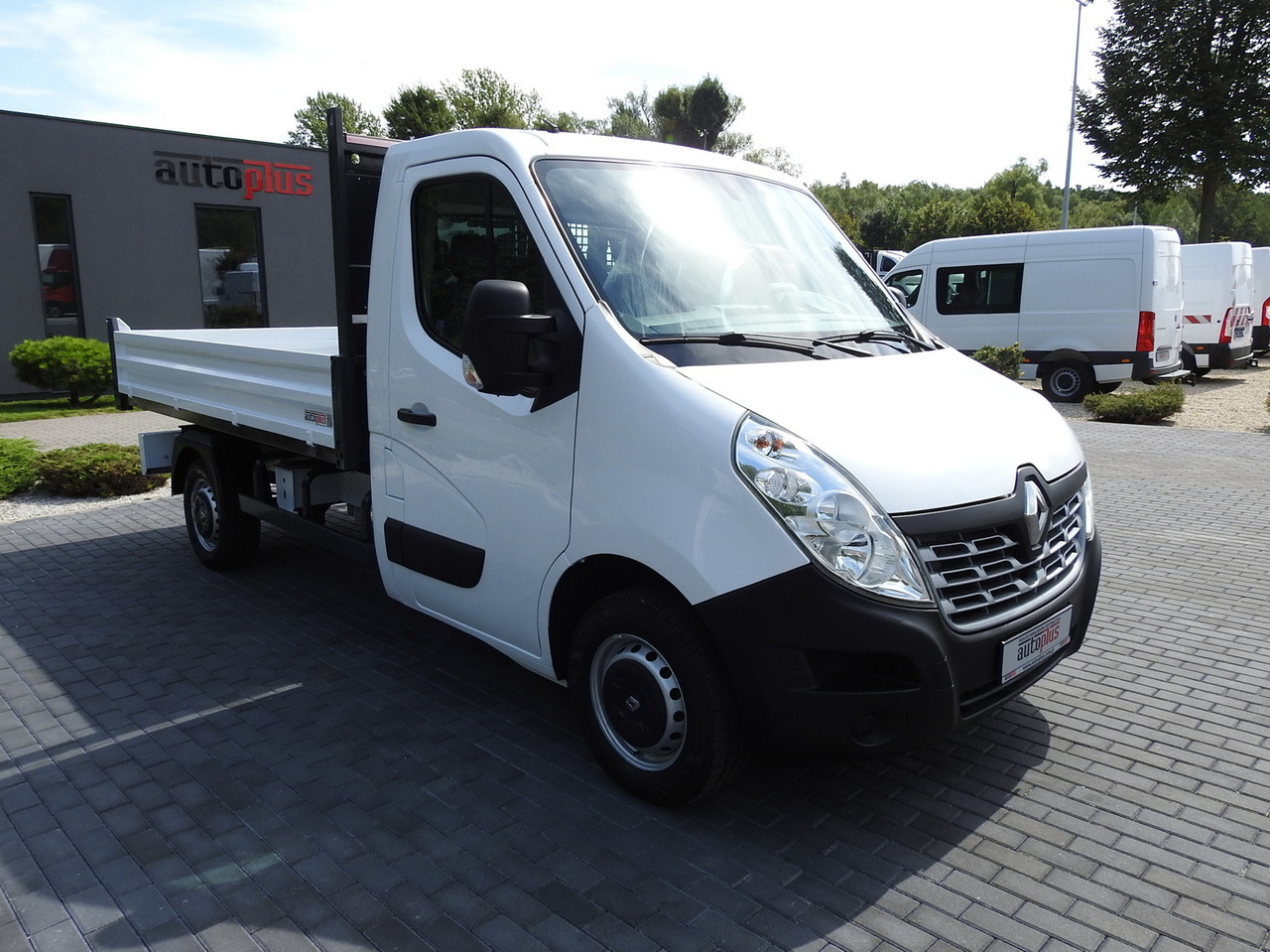 RENAULT MASTER TIPPER  130HP - Tipper van: picture 4 RENAULT MASTER TIPPER  130HP - Tipper van: picture 4