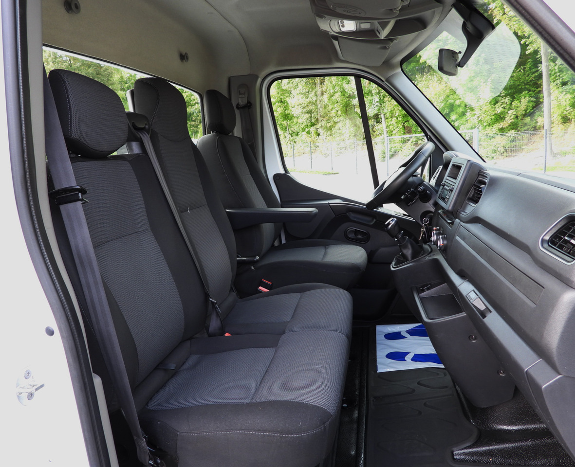 RENAULT MASTER TIPPER CRUISE CONTROL LED LIGHTS TWIN WHEELS AIR CONDITIONING  130HP - Tipper van: picture 2 RENAULT MASTER TIPPER CRUISE CONTROL LED LIGHTS TWIN WHEELS AIR CONDITIONING  130HP - Tipper van: picture 2