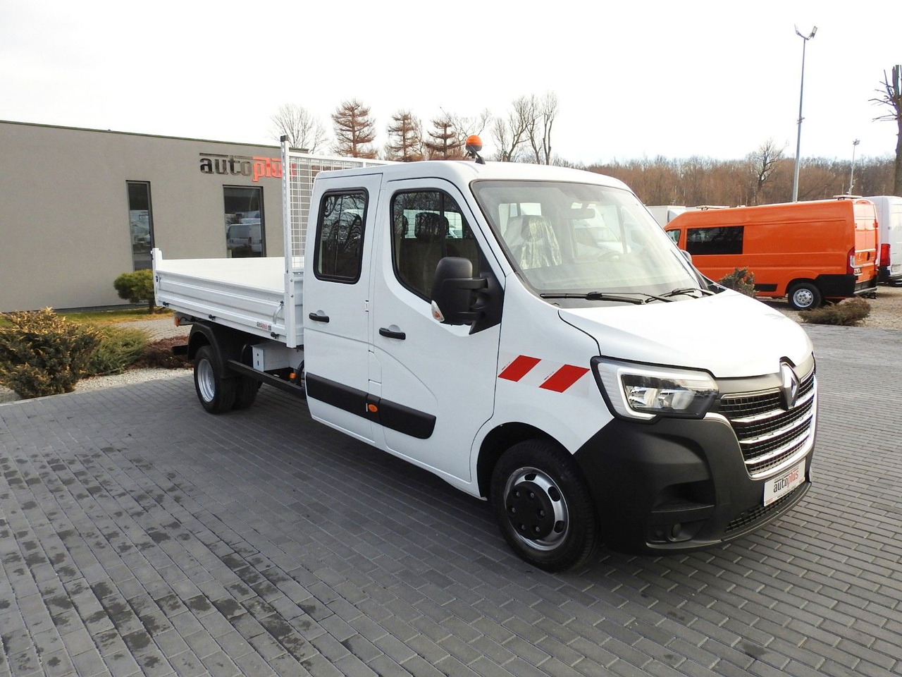 Renault MASTER KIPPER DOPPELKABINE DOKA 6 SITZE TEMPOMAT - Tipper van, Combi van: picture 4 Renault MASTER KIPPER DOPPELKABINE DOKA 6 SITZE TEMPOMAT - Tipper van, Combi van: picture 4