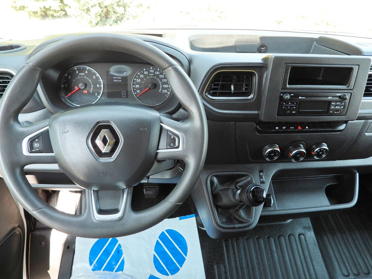 Closed box van Renault MASTER  KOFFER AUFZUG 8 PALETTEN TEMPOMAT LED: picture 24