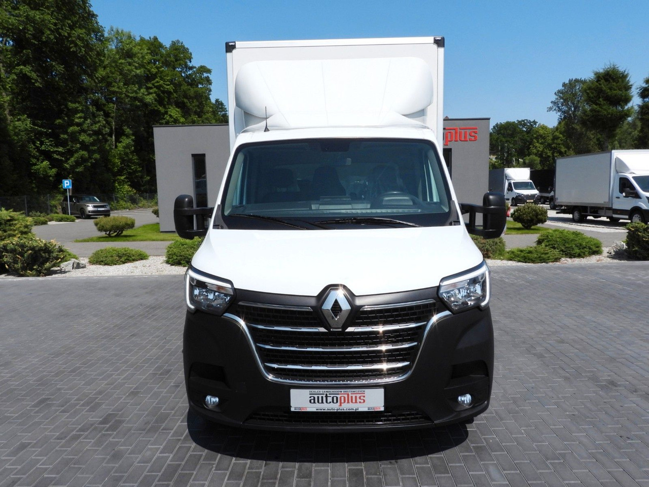 Closed box van Renault MASTER  KOFFER AUFZUG 8 PALETTEN TEMPOMAT LED: picture 5