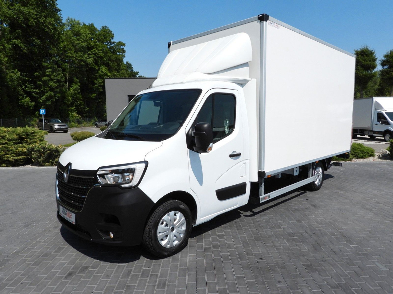 Closed box van Renault MASTER  KOFFER AUFZUG 8 PALETTEN TEMPOMAT LED: picture 16