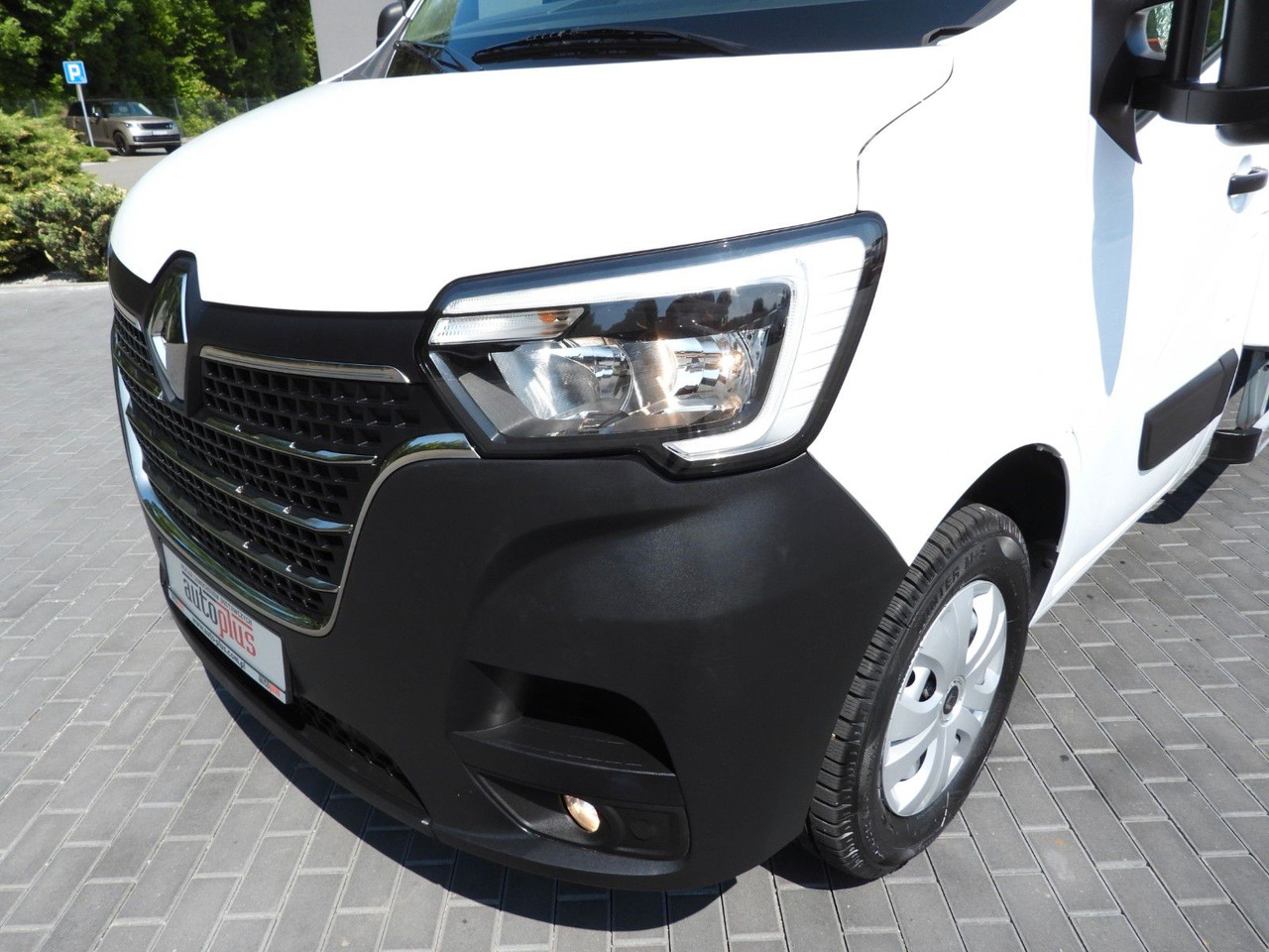 Closed box van Renault MASTER  KOFFER AUFZUG 8 PALETTEN TEMPOMAT LED: picture 17