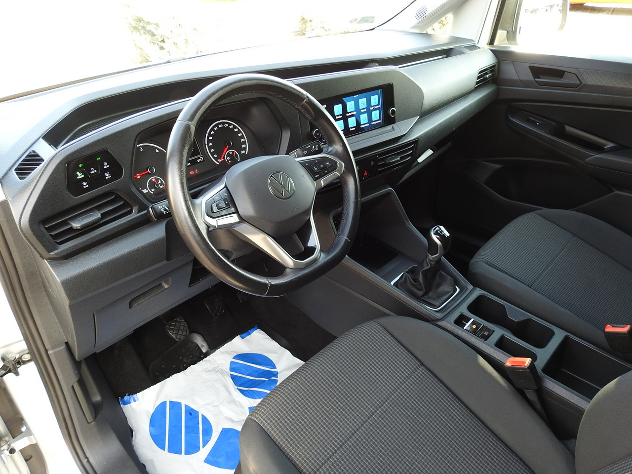 VOLKSWAGEN CADDY  REFRIGERATOR VAN -20*C HEATING FUNCTION POWER SUPPLY 230V CRUISE CONTROL LED LIGHTS AIR CONDITIONING  100HP - Refrigerated delivery van: picture 2 VOLKSWAGEN CADDY  REFRIGERATOR VAN -20*C HEATING FUNCTION POWER SUPPLY 230V CRUISE CONTROL LED LIGHTS AIR CONDITIONING  100HP - Refrigerated delivery van: picture 2