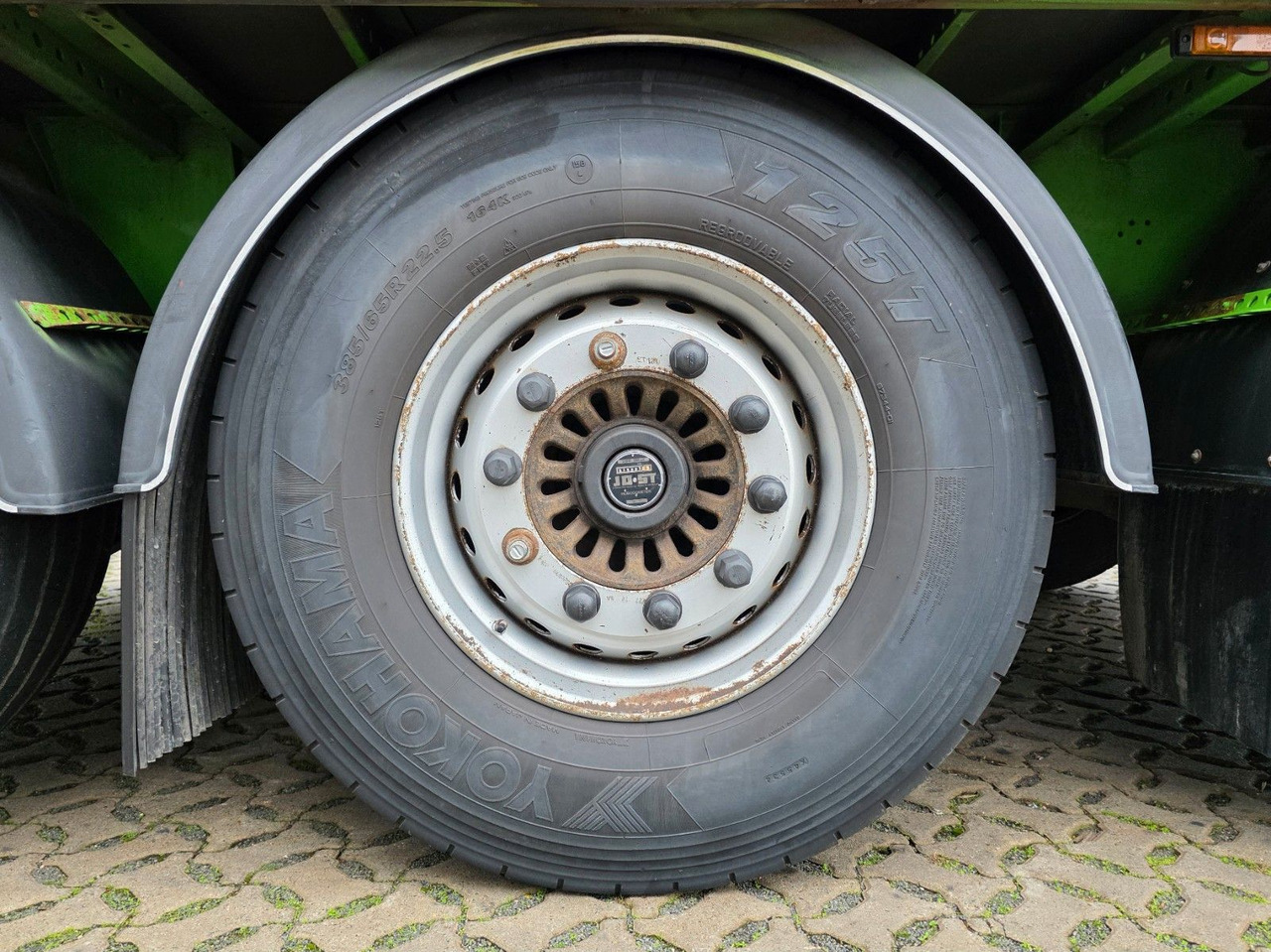 Curtainsider semi-trailer Berger SAPL 24 / Coilmulde / EDSCHA: picture 41 Curtainsider semi-trailer Berger SAPL 24 / Coilmulde / EDSCHA: picture 41