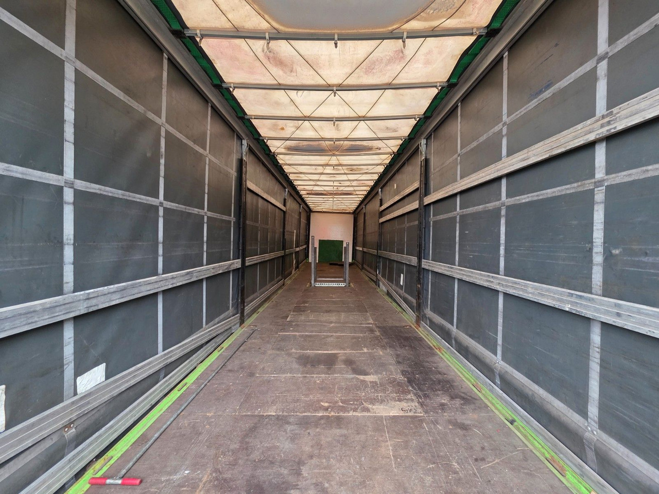 Curtainsider semi-trailer Berger SAPL 24 / Coilmulde / EDSCHA: picture 10 Curtainsider semi-trailer Berger SAPL 24 / Coilmulde / EDSCHA: picture 10