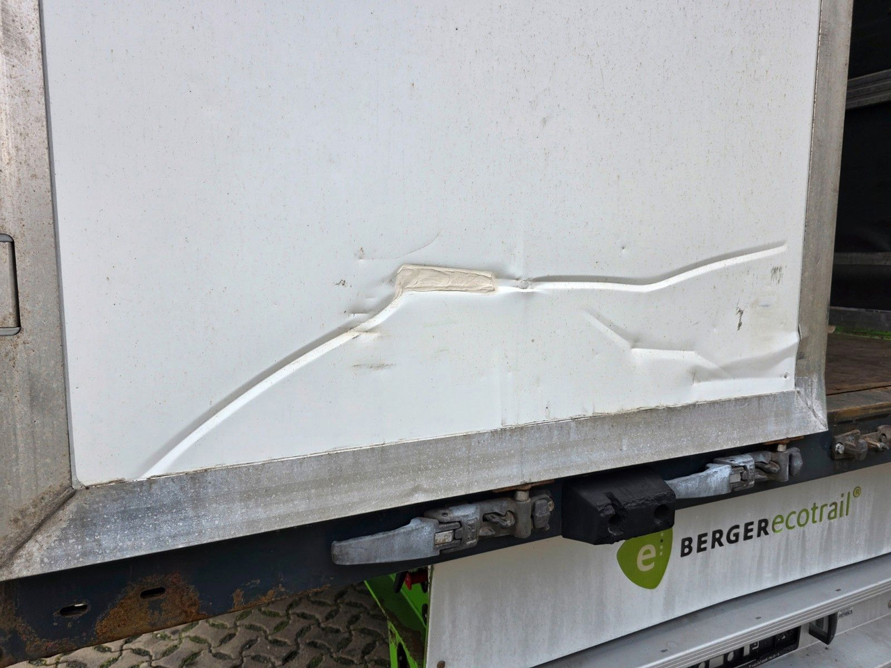 Curtainsider semi-trailer Berger SAPL 24 / Coilmulde / EDSCHA: picture 47 Curtainsider semi-trailer Berger SAPL 24 / Coilmulde / EDSCHA: picture 47