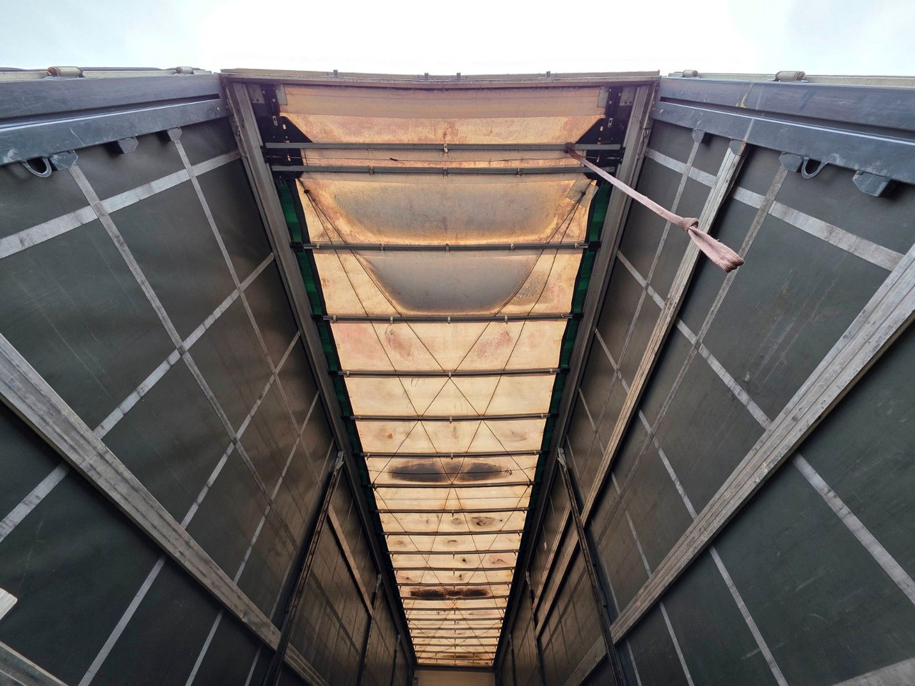 Curtainsider semi-trailer Berger SAPL 24 / Coilmulde / EDSCHA: picture 11 Curtainsider semi-trailer Berger SAPL 24 / Coilmulde / EDSCHA: picture 11