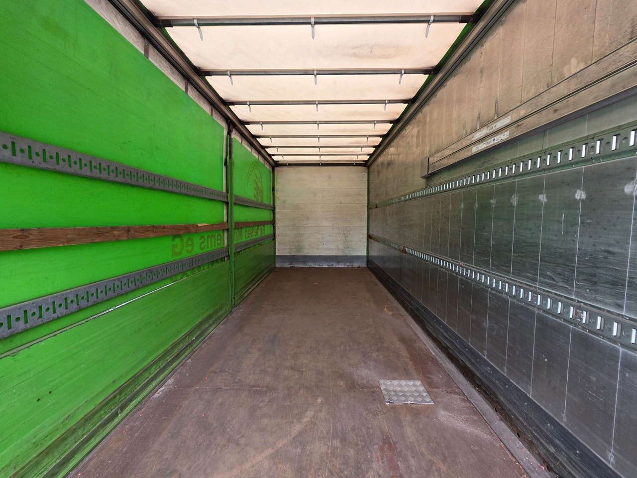 Curtain side truck DAF FA LF 55.300 / Ladebordwand + Kofferseite: picture 10 Curtain side truck DAF FA LF 55.300 / Ladebordwand + Kofferseite: picture 10