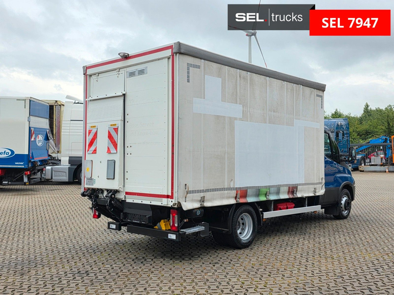 Iveco Daily 70C18 Hi-Matic / Ladebordwand / 3 Sitzen - Curtain side van: picture 5 Iveco Daily 70C18 Hi-Matic / Ladebordwand / 3 Sitzen - Curtain side van: picture 5