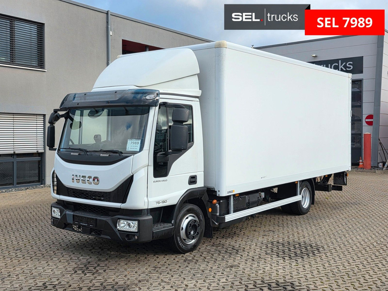 Iveco Eurocargo 75-190 /Ladebordwand / 3 Sitzen / 6D - Closed box van: picture 1 Iveco Eurocargo 75-190 /Ladebordwand / 3 Sitzen / 6D - Closed box van: picture 1