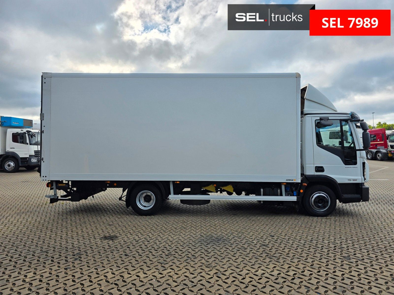 Iveco Eurocargo 75-190 /Ladebordwand / 3 Sitzen / 6D - Closed box van: picture 4 Iveco Eurocargo 75-190 /Ladebordwand / 3 Sitzen / 6D - Closed box van: picture 4