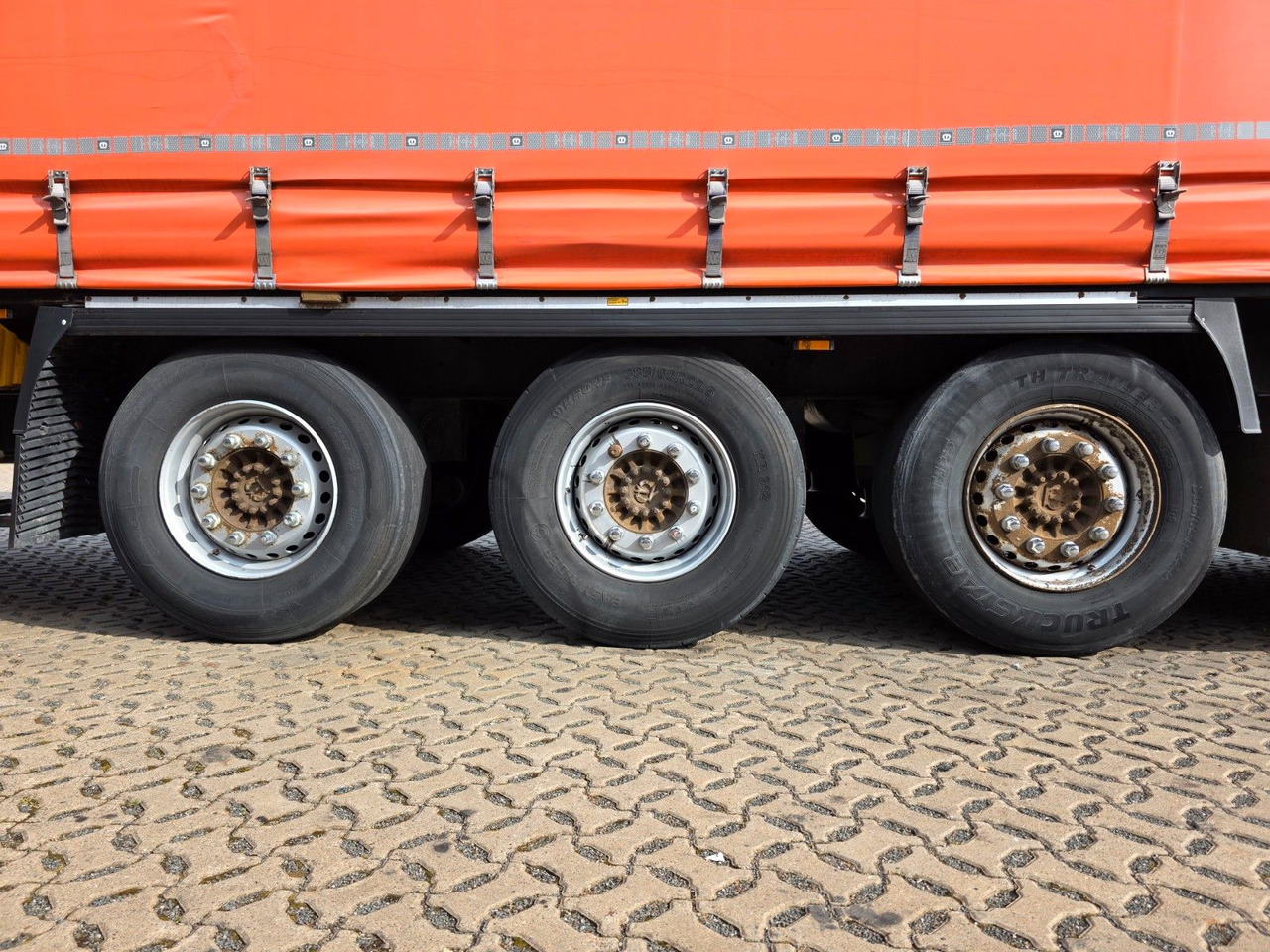 Curtainsider semi-trailer Krone SD / Palettenkasten / Liftachse: picture 36